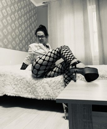 Эффектная девушка с огненным характером и жгучими формами покорит твое сердце и тело. Приходи, отдохнем как никогда! 13225, 32 года